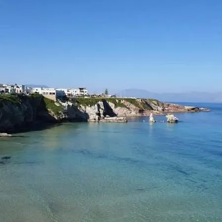 Πανσιόν Enza Cinisi