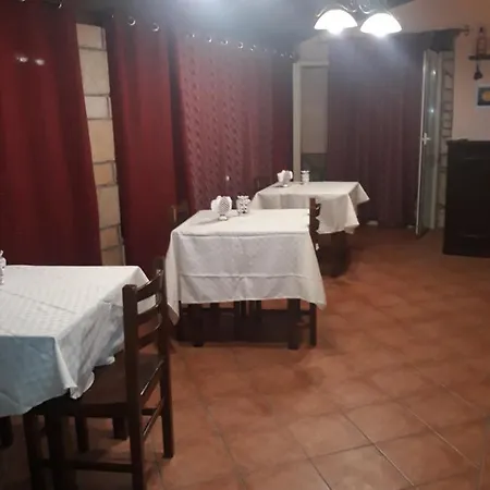 Pensión Enza